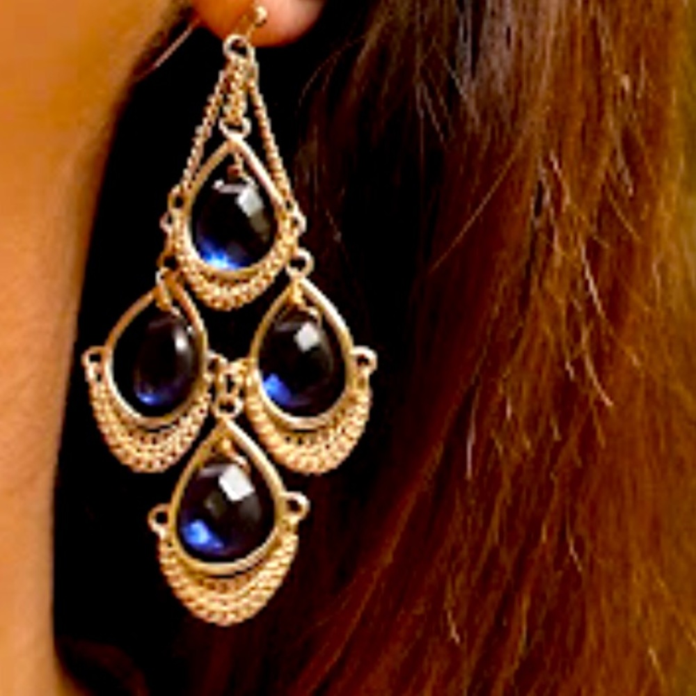 ISO In Search Of Kendra Scott Trista Earrings (any color)